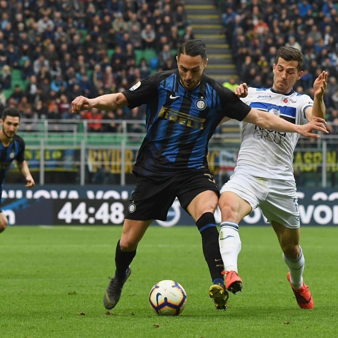 ダニーロ・ダンブロージオさんのインスタグラム写真 - (ダニーロ・ダンブロージオInstagram)「#INTER #team #amala @inter Ph; @claudiovillaphotographer」4月8日 21時35分 - danilodambrosioreal