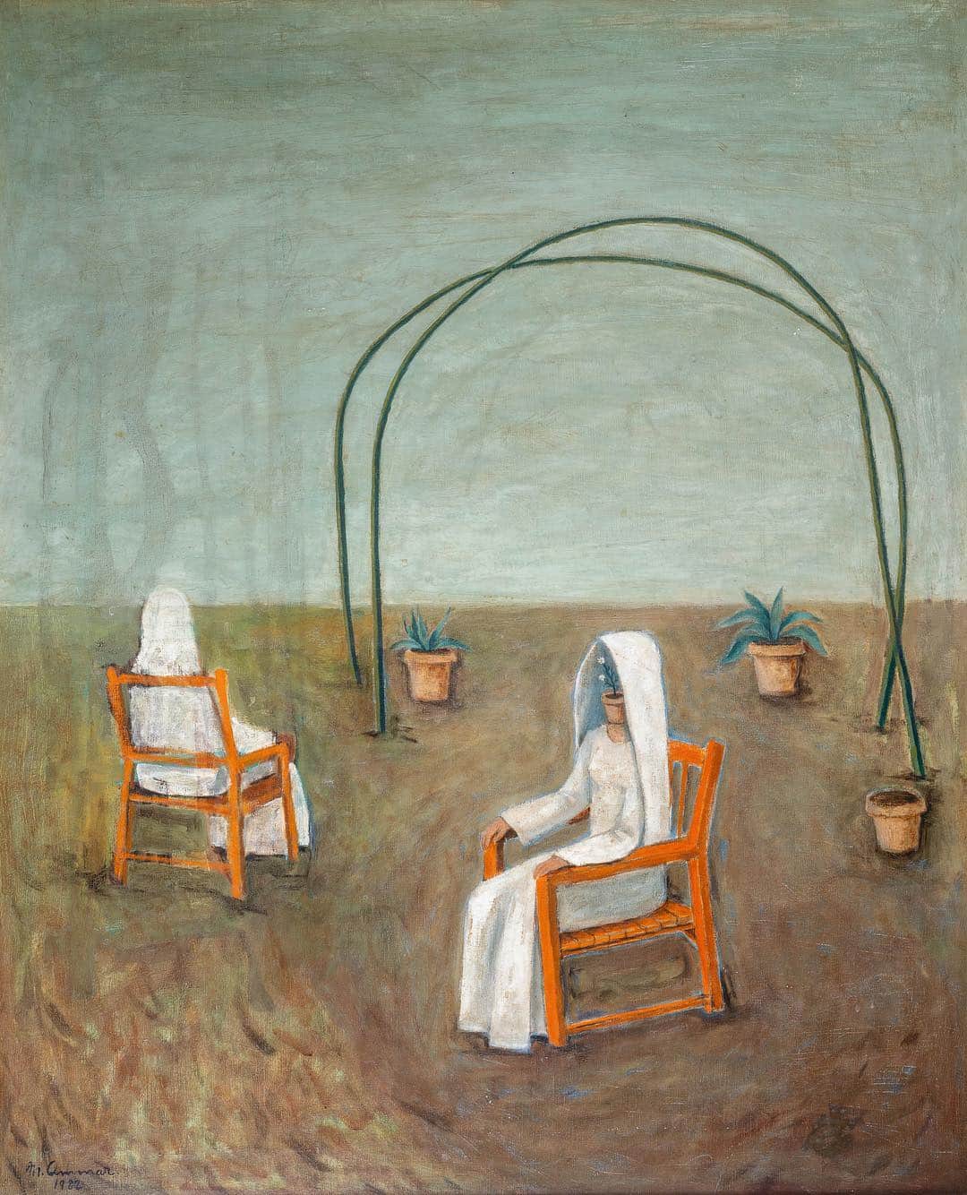 サザビーズさんのインスタグラム写真 - (サザビーズInstagram)「“Even though I left the village in my early twenties, I nevertheless carried all along inside of myself, the footprints of the village left in my soul.” Modernist #artist Mamdouh Ammar was utterly allured by the charm and mysticism that shrouds much of #Egypt’s provincial cultures and past, paying homage to the traditional and rituals through his brushstrokes. Born 1928 in #Beheira, a coastal #governate that brims with history, Ammar was heavily influenced by his environment.  This hauntingly work from 1982 depicts a desolate dusty landscape that shrouds the protagonists, who wear stark white galabeya, in an eerie atmosphere. ‘Contemplations’ will go on view in our #London galleries from 26 April, ahead of our 20th Century Art / Middle East #auction on 30 April.  #SothebysMiddleEast #MamdouhAmmar #EgyptianArt #SurrealistArt」4月8日 21時40分 - sothebys