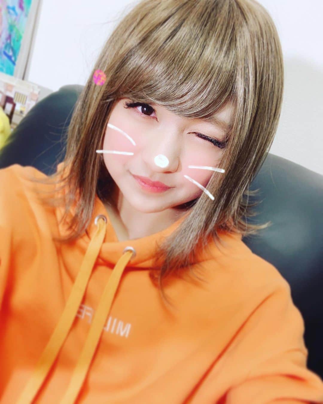 りりりさんのインスタグラム写真 - (りりりInstagram)「金髪✖️ボブ✖️ギャルメイク よききプレゼンツ😉😉😉 YouTube見てね😉 ・ ・ #りりり  #中学2年生 #ギャルメイク #ウィッグ #だよ #4枚目 #よきき #ありがとう」4月8日 21時41分 - ririri1116
