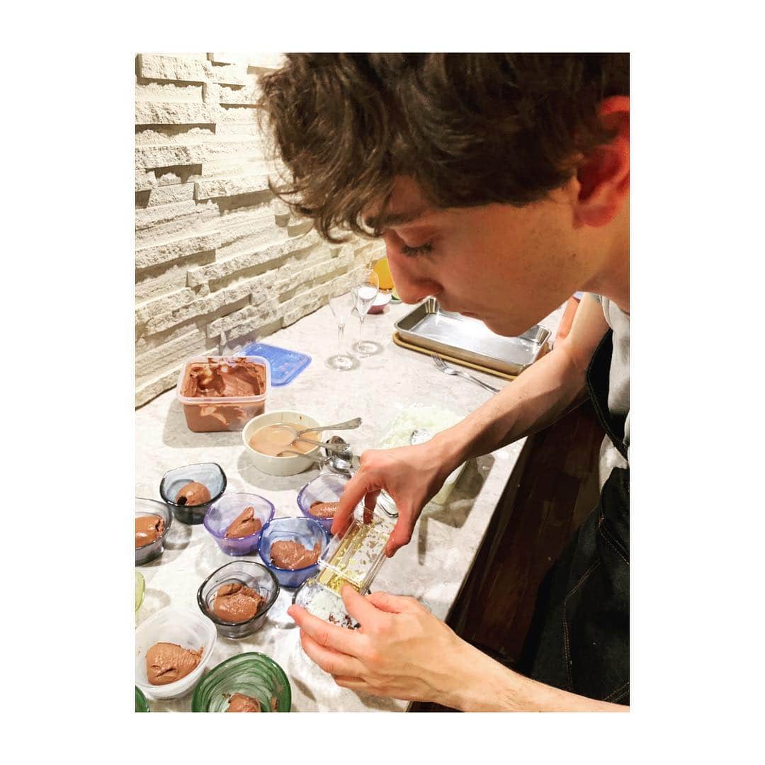 HiRAO INCさんのインスタグラム写真 - (HiRAO INCInstagram)「. Jonah Reider Meet and Greet at Tokyo  ソーシャルダイニング "PITH"をプロデュースする、 フードアーティスト、ジョナ ライダー。  一番の魅力は人間力。 日本各地の Good vibesをたくさん吸収して、楽しい！が沢山詰め込まれた料理を作るんだろうな。  #jonahreider」4月8日 21時59分 - kayokohirao