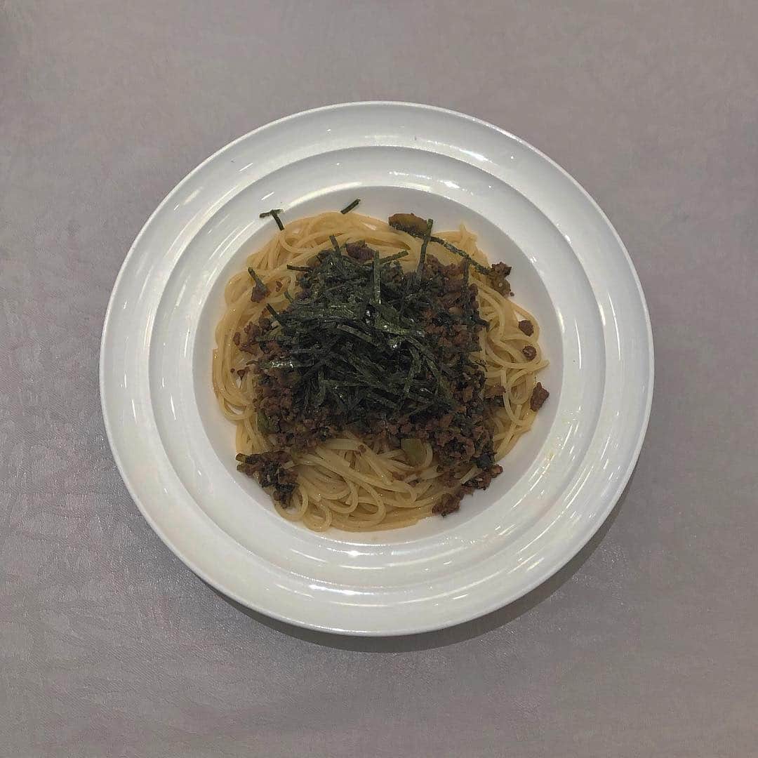 横山紗弓さんのインスタグラム写真 - (横山紗弓Instagram)「ㅤ 最近、高菜にはまっております 今日のランチ☺︎ #高菜とひき肉」4月8日 22時06分 - 1129sym