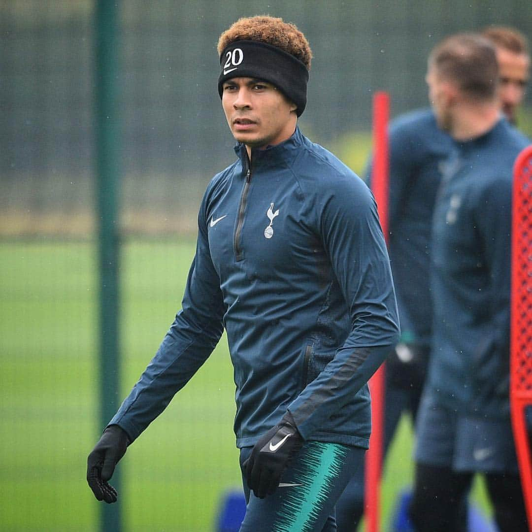 トッテナム・ホットスパーFCさんのインスタグラム写真 - (トッテナム・ホットスパーFCInstagram)「UCL quarter-finals prep 💪 #UCL #COYS」4月8日 22時18分 - spursofficial