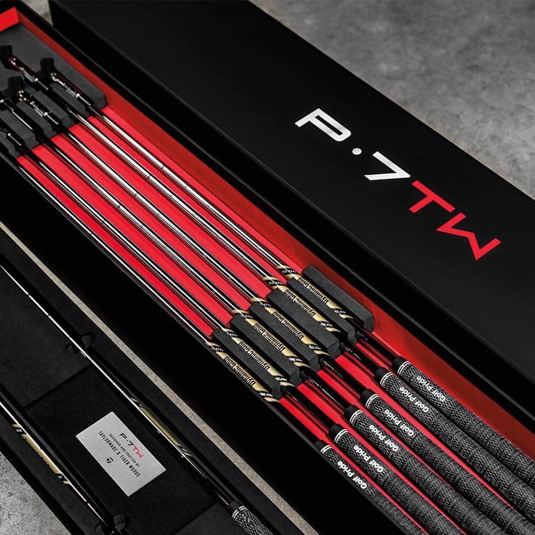 タイガー・ウッズのインスタグラム：「The @taylormadegolf #P7TW irons are here. When you look down at these, you’re looking at the result of every range session, event, victory and major championship from my years of professional golf. Check out the link in @taylormadegolf’s bio to learn more.」