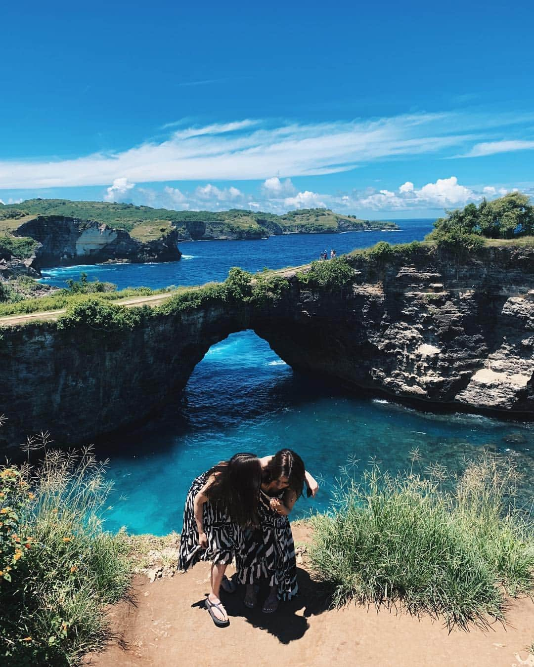 谷まりあさんのインスタグラム写真 - (谷まりあInstagram)「卒業式が終わった後卒業旅行を兼ねてゆうちゃんとバリへ行ってきました🖤🖤😍 最高だった！🥰 #バリ島 #バリ観光  #バリカイド #バリ旅行 #ウブド」4月8日 22時36分 - mariaaaa728