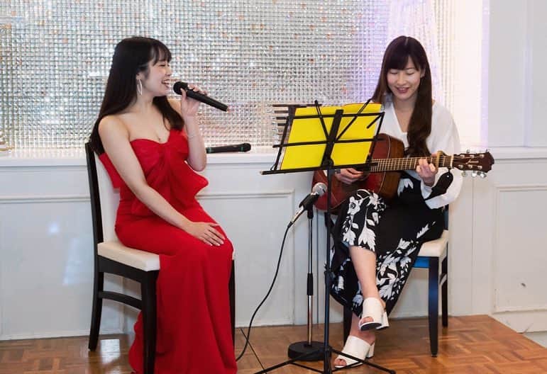 山咲まりなさんのインスタグラム写真 - (山咲まりなInstagram)「【北条佳奈10th anniversary premium party🐼❤️】 愛に満ち溢れた、素敵な素敵なpartyでした💐💕 この10年、北条佳奈という存在がたくさんの人に幸せを感じさせてきたんだと思います✨✨ この日は皆からのおめでとうとありがとうがずぅっと鳴り止まなかったような、そんな素敵な空間でした🥰💐👏 改めて❤️佳奈10周年おめでとおぉぉぉ❣️🐼🎉㊗️🌈 #北条佳奈 #10th #anniversary #premium #party #love #kana #happy #祝 #💐 #🎊 #❤️」3月25日 15時39分 - mari_na0926