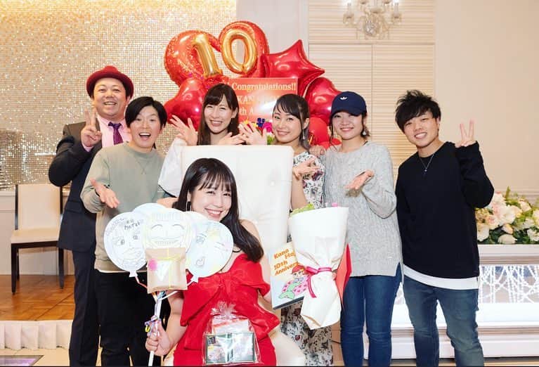 山咲まりなさんのインスタグラム写真 - (山咲まりなInstagram)「【北条佳奈10th anniversary premium party🐼❤️】 愛に満ち溢れた、素敵な素敵なpartyでした💐💕 この10年、北条佳奈という存在がたくさんの人に幸せを感じさせてきたんだと思います✨✨ この日は皆からのおめでとうとありがとうがずぅっと鳴り止まなかったような、そんな素敵な空間でした🥰💐👏 改めて❤️佳奈10周年おめでとおぉぉぉ❣️🐼🎉㊗️🌈 #北条佳奈 #10th #anniversary #premium #party #love #kana #happy #祝 #💐 #🎊 #❤️」3月25日 15時39分 - mari_na0926
