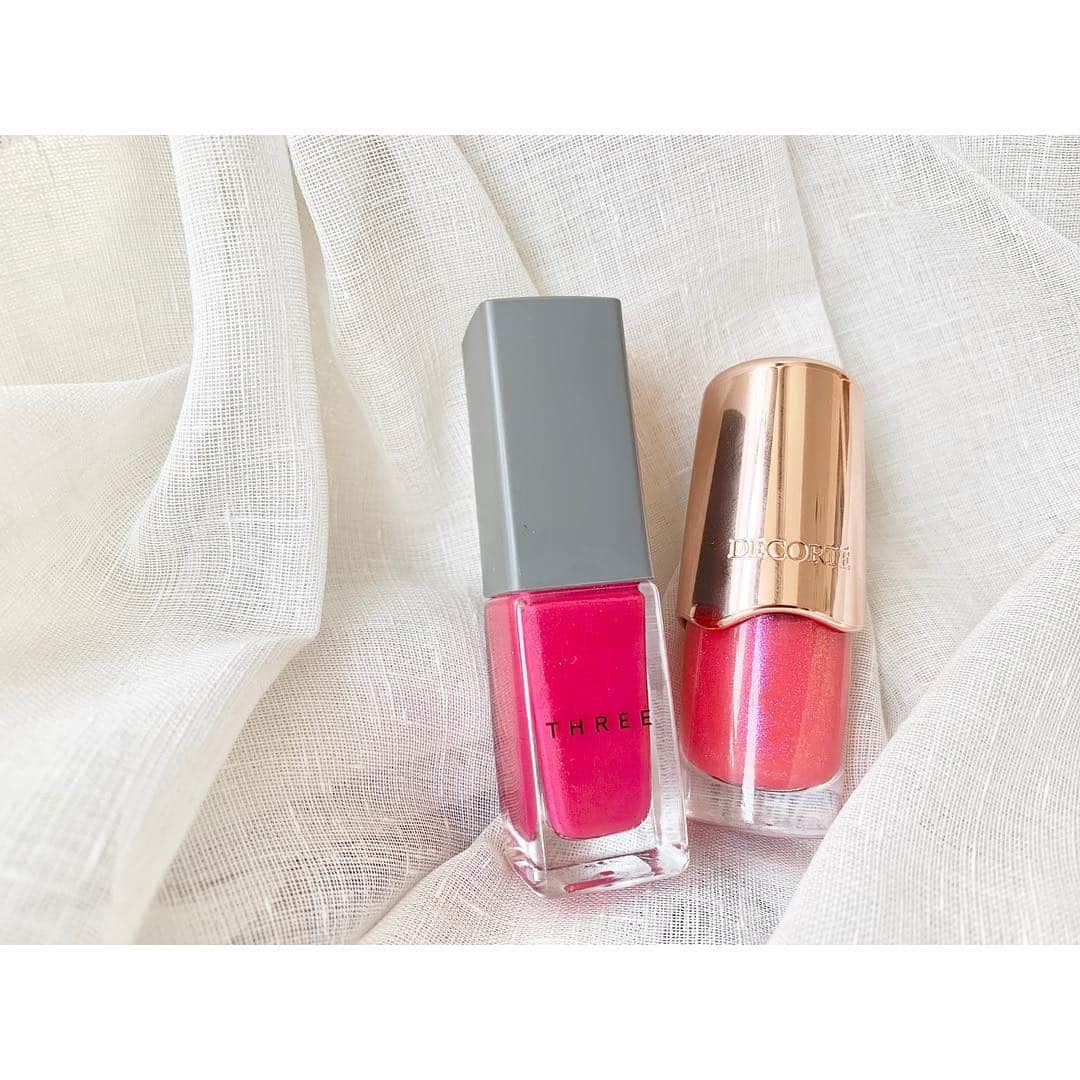 のインスタグラム：「💅﻿ 春になってきて、気分はピンクネイル♡﻿ ﻿ 2つのかわいいピンクで迷った末、今日選んだのはコスメデコルテのPK846✨﻿ 限定発売されたものですが、まだネットでは売ってるところもあるみたいです😊﻿ すっごくかわいいカラーなのでオススメ！﻿ ﻿ ﻿ ﻿ 次はTHREEにしよう♪﻿ ﻿ ﻿ ﻿ ﻿ #cosmedecorte #pink #three #skywalker #nail #コスメデコルテ #スリー #ピンク #ピンクネイル #春ネイル  #春 #セルフネイル  #miki_cosmetics_list」