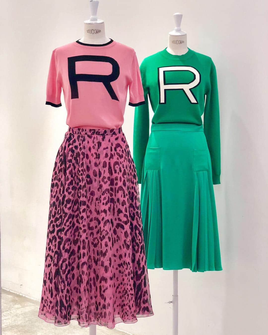 Taki Tanakaさんのインスタグラム写真 - (Taki TanakaInstagram)「#ROCHAS  #💖🌸💚🍀 スポーティーなLOGOニットと レディなフレアスカート。 春らしいワントーンLOOK  #ロシャス で作ってみました。#whichonedoyoulike  @iza_official #instorenow #入荷 @rochasofficial」3月25日 15時04分 - tanakataki