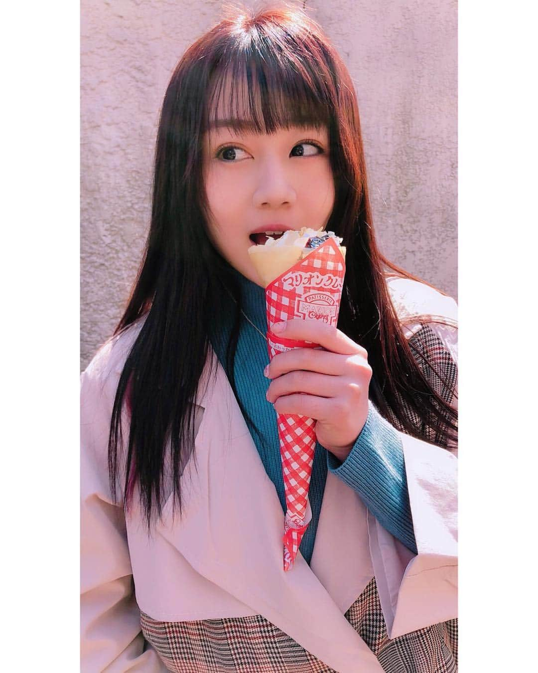 久代梨奈さんのインスタグラム写真 - (久代梨奈Instagram)「原宿！クレープ！うまいっ！ クレープの中身はバナナチョコクリームです🍫🍌 #原宿 #大好き 💗 #マリオンクレープ  #17kg」3月25日 15時12分 - rina.kushiro_official