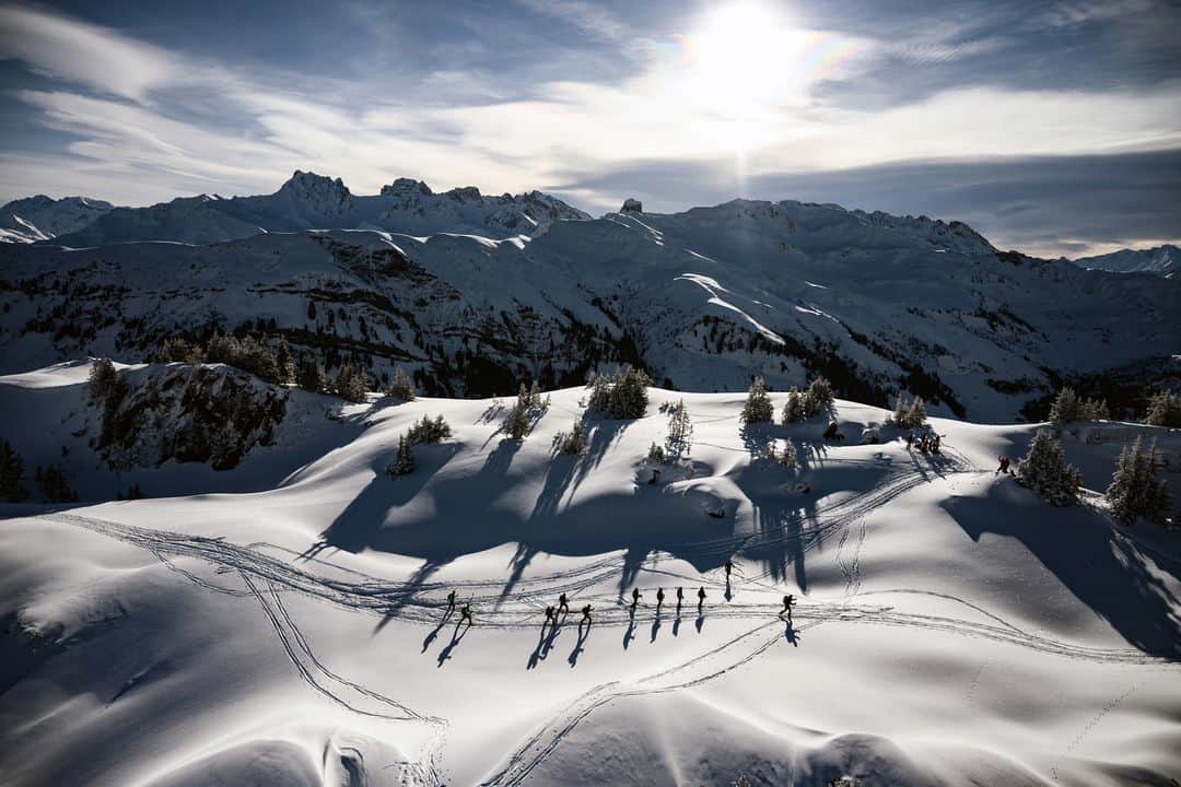 AFP通信さんのインスタグラム写真 - (AFP通信Instagram)「AFP Photo @jeff_pachoud - Skiers compete during the 34th edition of the ski-mountaineering race @pierramenta - March 2019. Areches-Beaufort, French Alps. #PierraMenta #Alps #FrenchAlps #mountaineering #mountain」3月25日 6時52分 - afpphoto