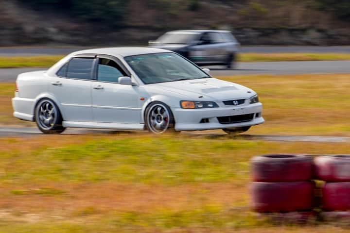 mistbahnさんのインスタグラム写真 - (mistbahnInstagram)「_ Honda CL1 ACCORD Euro R _ Shot on 25-Nov 2018 "HAOC(Honda Accord Owners Club) Track day" at SUZUKA TWIN Circuit (One track in SUZUKA) _ _ owner: unknown photo: @mistbahn "HAOC" is "Honda Accord Owners Club" so of course there was bunch of Accords. _ _ JP) 2018年11月25日、鈴鹿ツインサーキットで開催の「HAOC(ホンダ・アコード・オーナーズクラブ)走行会」で撮影。 _ _ #haoc #hondaaccordownersclub #suzukatwin #suzukatwincircuit #鈴鹿ツインサーキット #hondaccord #ホンダアコード #accord  #hondatorneo #torneo #トルネオ #ホンダトルネオ #tsx #acuratsx #hondaaccordeuror #euror #hondatorneoeuror #cl1 #cl7 #cl9 #kseries #k20a #k20 #trackcar #trackday #trackspec #trackstance #timeattack #timeattackjapan #honda」3月25日 7時10分 - mistbahn