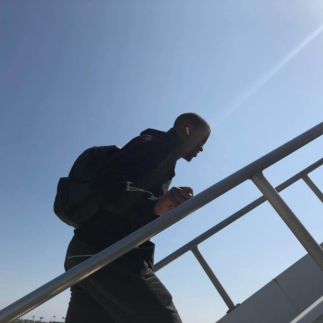 Brooklyn Netsさんのインスタグラム写真 - (Brooklyn NetsInstagram)「LA ✈️ PDX」3月25日 9時10分 - brooklynnets