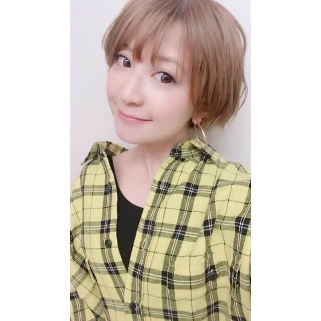 矢口真里さんのインスタグラム写真 - (矢口真里Instagram)「春は黄色が着たくなる🐥🌼🍋 ・ てじさんに野菜の色とマッチしてると言われた写真もw ・ ・ あっおはようございます😳✨」3月25日 9時15分 - mariyaguchi_official