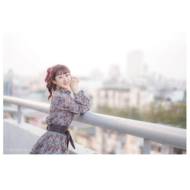 のインスタグラム：「โอฮะซึนะヽ(^^)ﾉ Bye-Bye หาดใหญ่ ค่ะ👋💕 おはずなヽ(^0^)ﾉ バイバイハートヤイ👋💕 #หาดใหญ่ #izurinabnk48 #izurina #izutarinabnk48 #izutarina #伊豆田莉奈 #いずりな #bnk48 #welovebnk48」