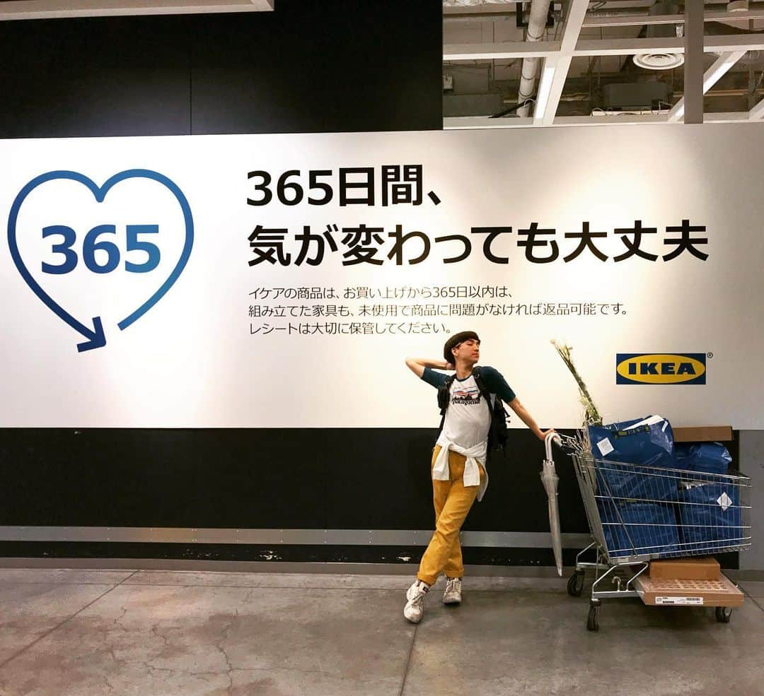 ソーズビー航洋さんのインスタグラム写真 - (ソーズビー航洋Instagram)「IKEA素敵な言葉をありがとう オプションは常に持っとかなきゃね😉 保険とは違うの、作戦よ。  #ikea  #友達の一人暮らし手伝い #お金の勉強になる  #ズビーの着回し  #soesbemixandmatch」3月25日 10時15分 - cameron.soesbe