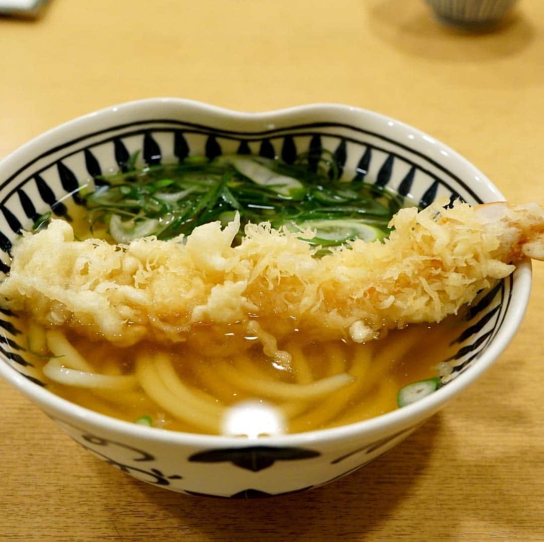 うどんが主食さんのインスタグラム写真 - (うどんが主食Instagram)「#うどんが主食 #天ぷらうどん #大阪　#旨み #釜揚げうどん #讃岐うどん　 #九条ネギ #和食 #美味い #グルメ #道頓堀 #美味い #大阪うどん  #日本 #foodstagram #Japan #washoku #udon #food #ramen #noodle #noodles #soup #amazing #good #nice #beauty #beautiful #fashion #love #gourmet」3月25日 10時32分 - alwaysudon
