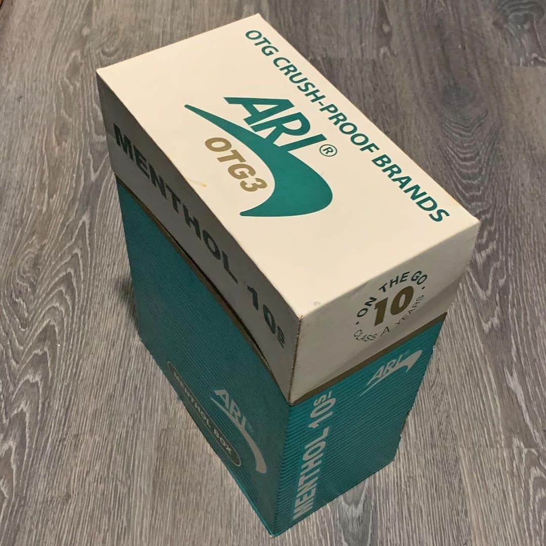 DJ Clark Kentさんのインスタグラム写真 - (DJ Clark KentInstagram)「Y’all Asked To See The Box. So, Here Goes The Box • @ari Menthol 10’s • Classic」3月25日 10時39分 - djclarkkent