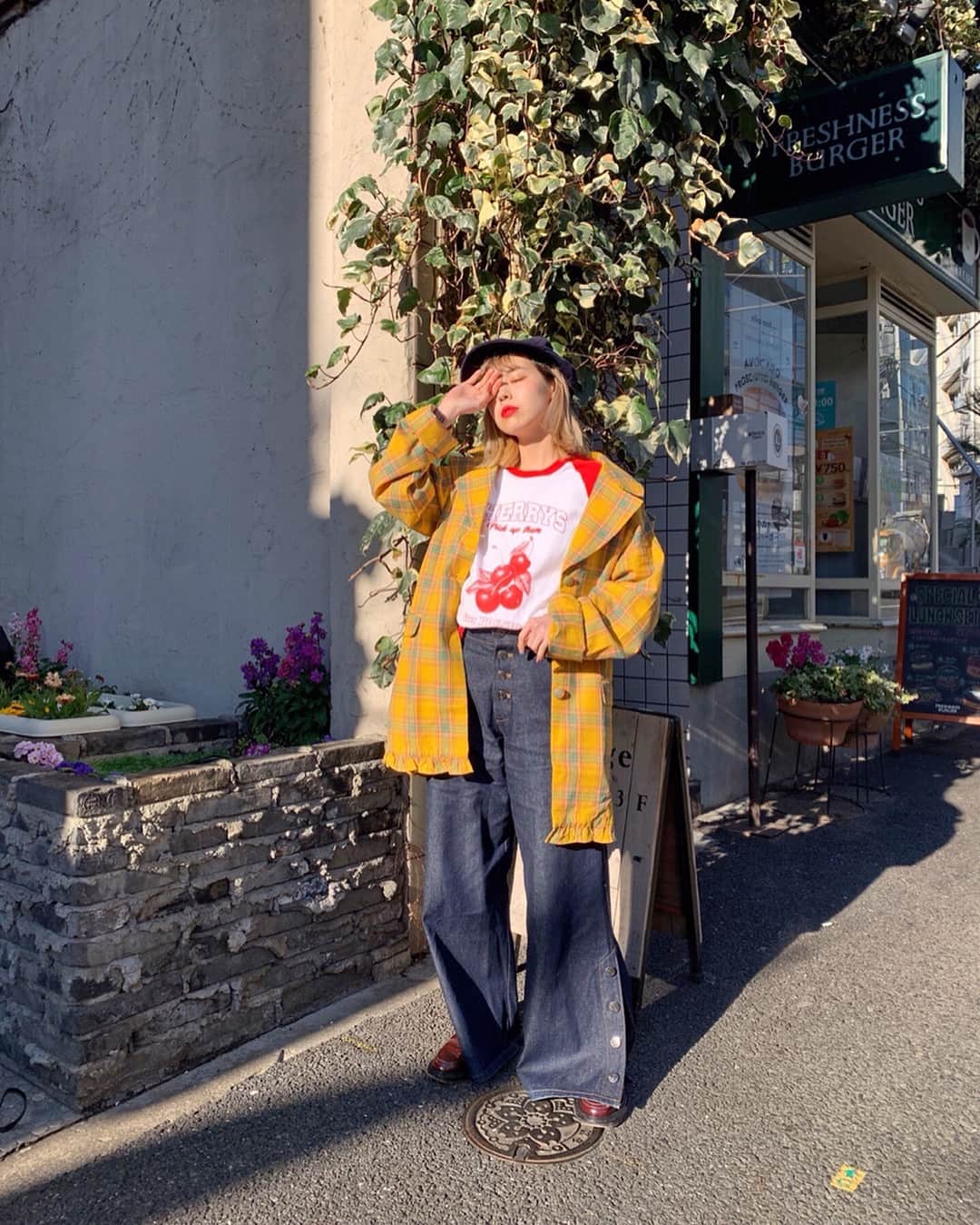 Aymmy in the batty girlsのインスタグラム：「【NEW ARRIVAL】﻿﻿﻿ ﻿﻿﻿ □SCHOOL チェックジャケット ¥25,920 (tax in)﻿﻿﻿ ﻿﻿﻿ □CHERRY ラグランTシャツ ¥5,400 (tax in)﻿ ﻿﻿﻿ #aymmy #battygarage ﻿﻿﻿ #aymmyinthebattygirls ﻿﻿﻿ #エイミー #原宿 #デニム﻿ #ラグランT #Tシャツ #ラグラン #デニムパンツ #ラグランシャツ #キャスケット #キャップ #帽子  #チェック #チェックジャケット」