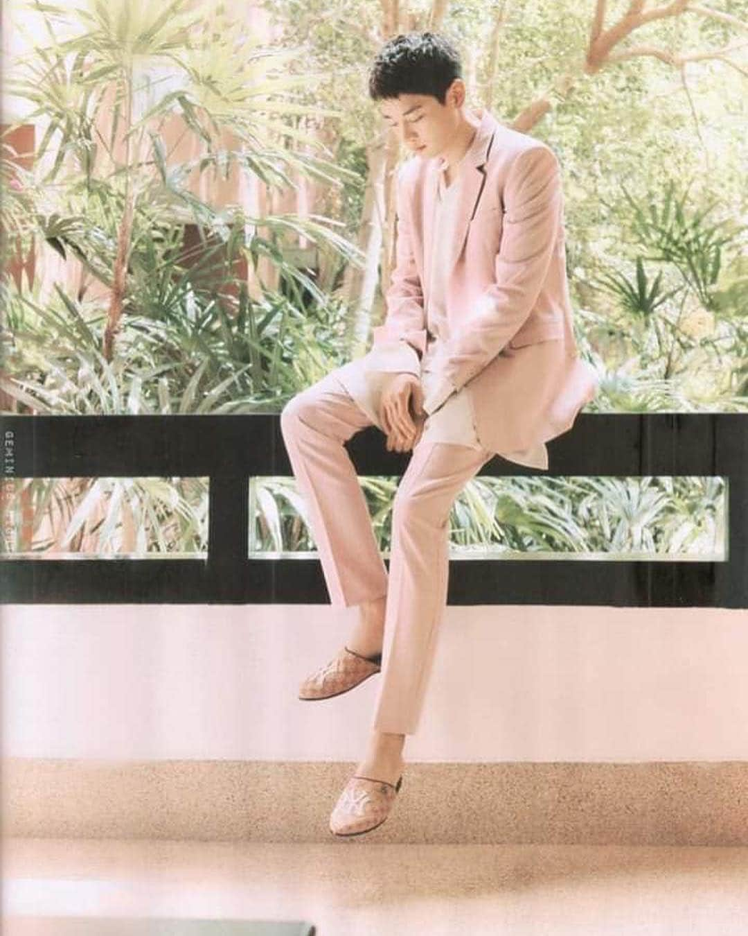 SHINeeさんのインスタグラム写真 - (SHINeeInstagram)「[SCAN] Marie  Claire Korea April edition  Cr. geminids_night」3月25日 11時03分 - shineeofficial