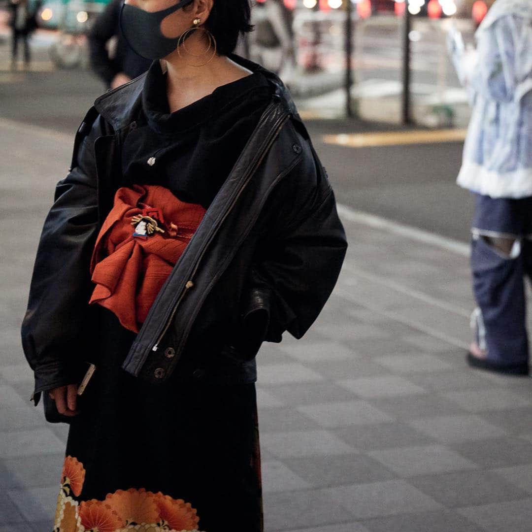HYPEBEAST Japanさんのインスタグラム写真 - (HYPEBEAST JapanInstagram)「#Streetsnaps：Amazon Fashion Week Tokyo 2019 A/W Part 1. Link in bio Photo: @hypebeastjp」3月25日 11時09分 - hypebeastjp