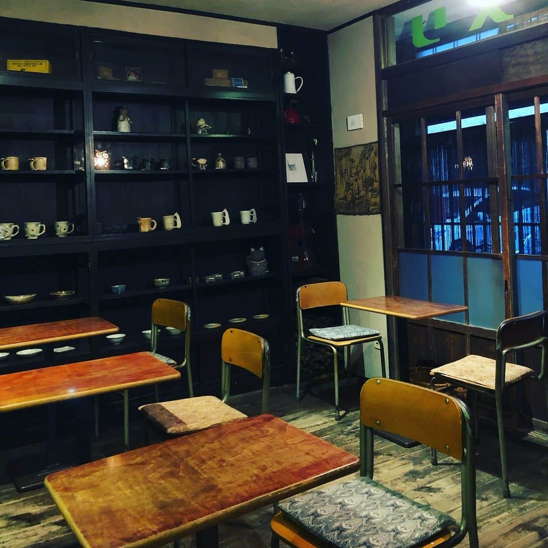 櫻井リヤさんのインスタグラム写真 - (櫻井リヤInstagram)「閉店間際にも関わらずカレーを出して下さったカフェこぐまさん、素敵なお店でした。文庫本ノートはネタ帳にします#東向島#鳩の街」3月25日 11時20分 - liya_sakurai