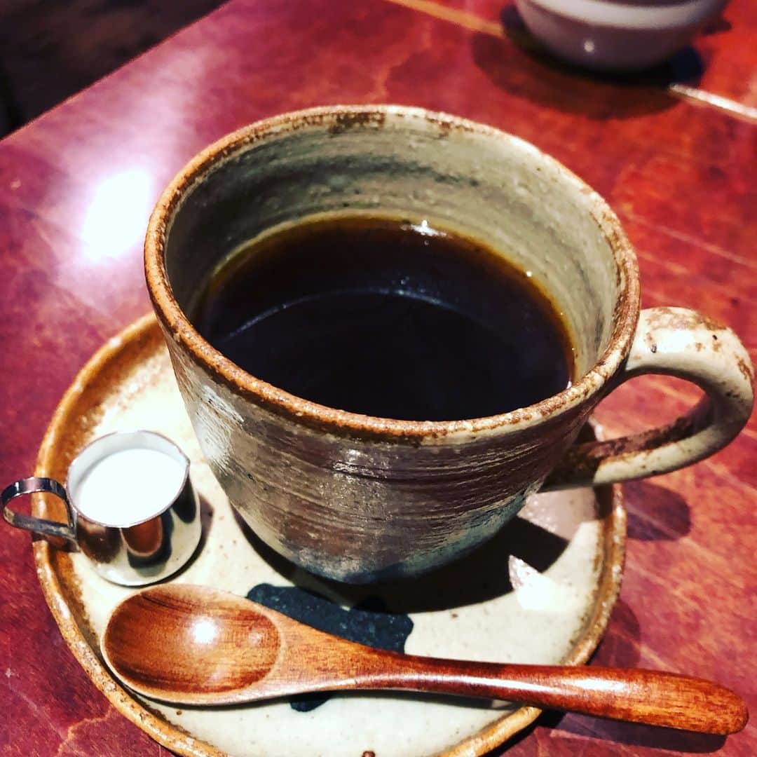 櫻井リヤさんのインスタグラム写真 - (櫻井リヤInstagram)「閉店間際にも関わらずカレーを出して下さったカフェこぐまさん、素敵なお店でした。文庫本ノートはネタ帳にします#東向島#鳩の街」3月25日 11時20分 - liya_sakurai
