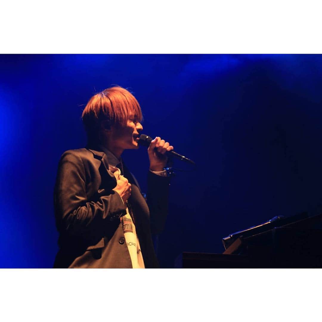 WEAVER（ウィーバー）のインスタグラム：「03/24 WEAVER 14th Tour 2019「I'm calling you〜流星前夜〜」in Osaka⠀ ⠀⠀ #WEAVER #band #piano #rock #pop #music #japan #kobe #杉本雄治 #奥野翔太 #河邉徹 #id2 #流星コーリング #リヴィジョンズ #カーテンコール⠀」