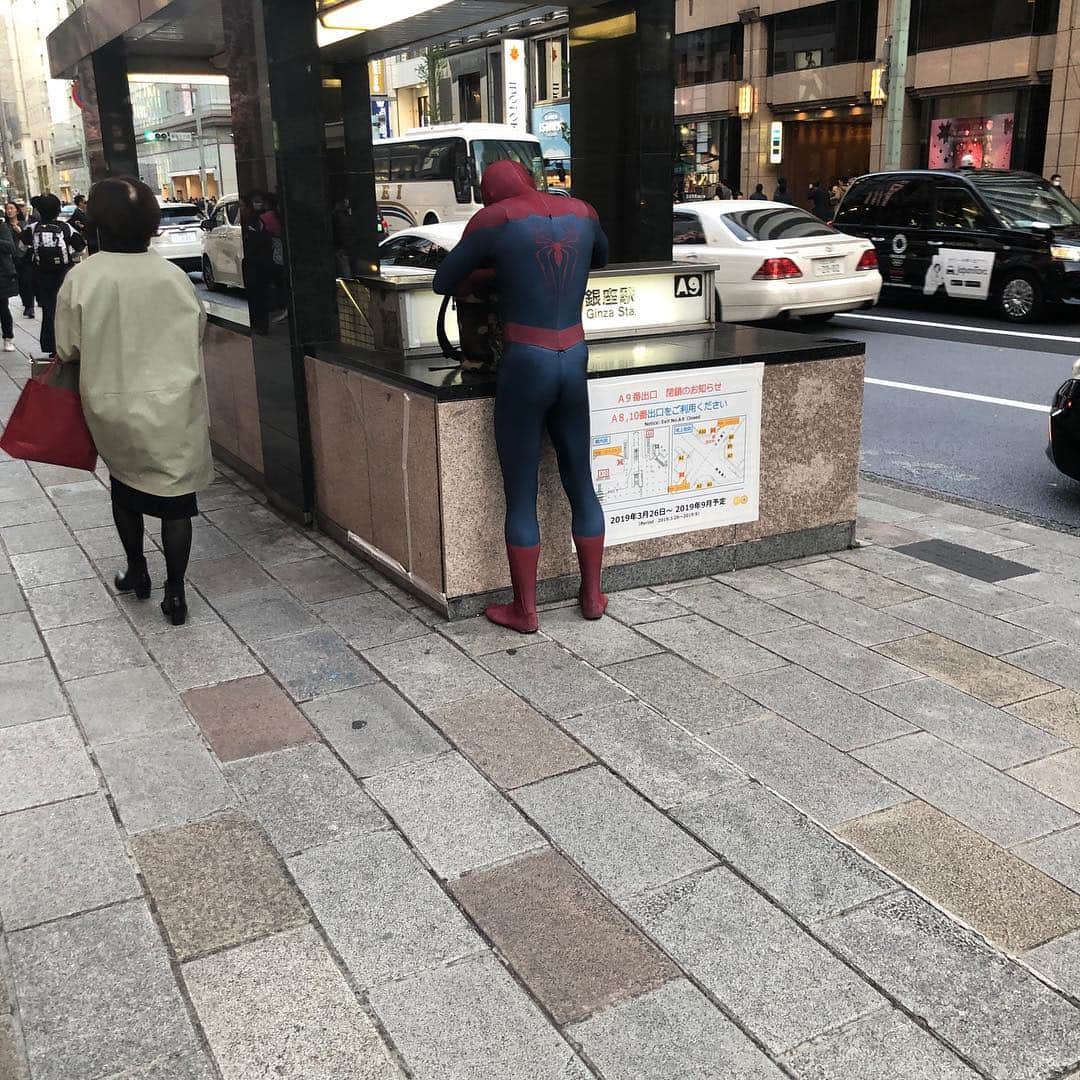 斎藤ノブのインスタグラム：「#昨日の銀座 #スパイダーマン #ヒーローの中休み？」