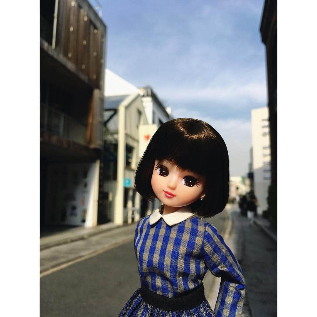 リカちゃんさんのインスタグラム写真 - (リカちゃんInstagram)「I always want to go out for a walk on nice warm days ♪ あったかい日は #リカさんぽ に出かけたくなるわ♪ ステキな散歩コースを見つけたから、今度はミキちゃんやマキちゃん、プリンちゃんとも一緒に来ようかな♡ #散歩にゴーの日 #今日は何の日 #リカちゃん #fashion #ootd #hairstyle #licca #liccadoll #japanesedoll #japan #girl #instadaily #instagood #instagramjapan #instagram」3月25日 13時41分 - bonjour_licca