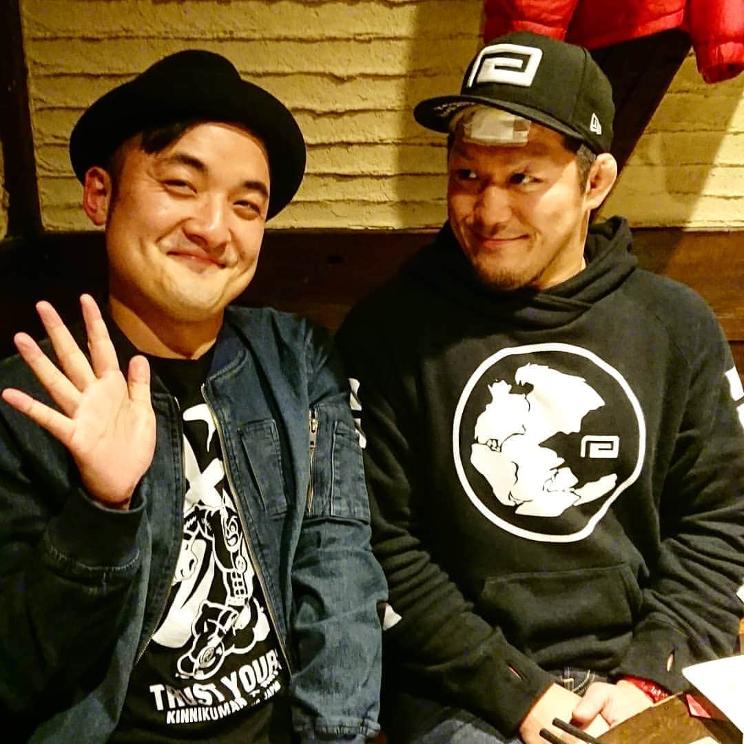 青木泰寛のインスタグラム：「仲良しか！！笑  #竹田誠志」
