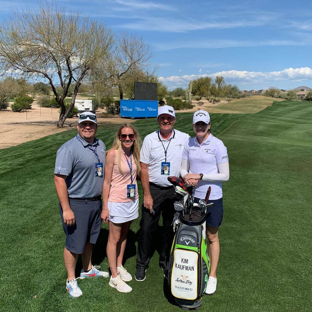 キム・カウフマンさんのインスタグラム写真 - (キム・カウフマンInstagram)「Fun week in Phoenix! Thanks to everyone who comes out to see me this week. @lpgafounders is such an outstanding event. Thank you to @bankofhope.official and all the volunteers who make it possible. See you next year! @elinarvidss @brianapaulson @kaufman.ashley @divinenaturegolf @todd.kolb #sanfordsports #sanfordprofile #titleist #footjoy」3月26日 0時16分 - kimkaufmangolf