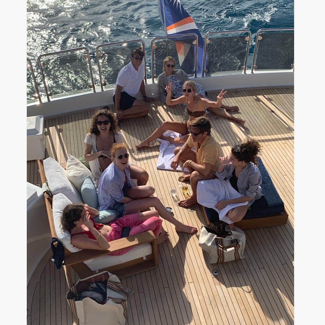 マルガリータ・レヴィエヴァさんのインスタグラム写真 - (マルガリータ・レヴィエヴァInstagram)「Sailing into summer..... @loropianaofficial  Can’t thank you enough for an unforgettable weekend!!!!!!!!!!!!!!!!」3月26日 0時14分 - margaritalevieva