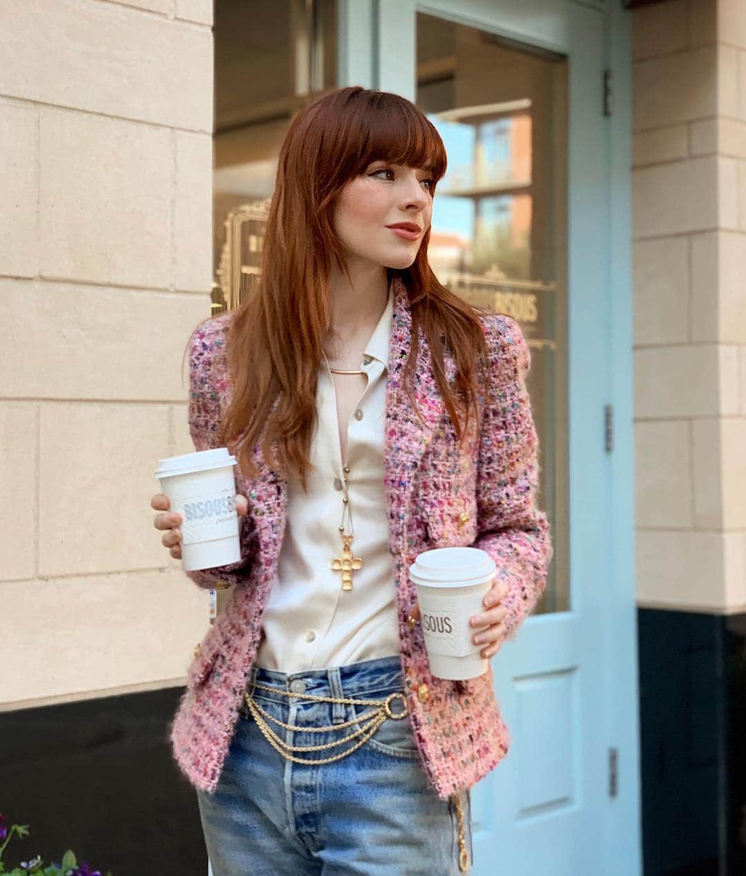 ジェーン・アルドリッジのインスタグラム：「Needs to join a boucle addiction support group 😌 I have so many little jackets like this! They are just so fun layered up with gold chains. This belt is a recent acquisition I am loving.」