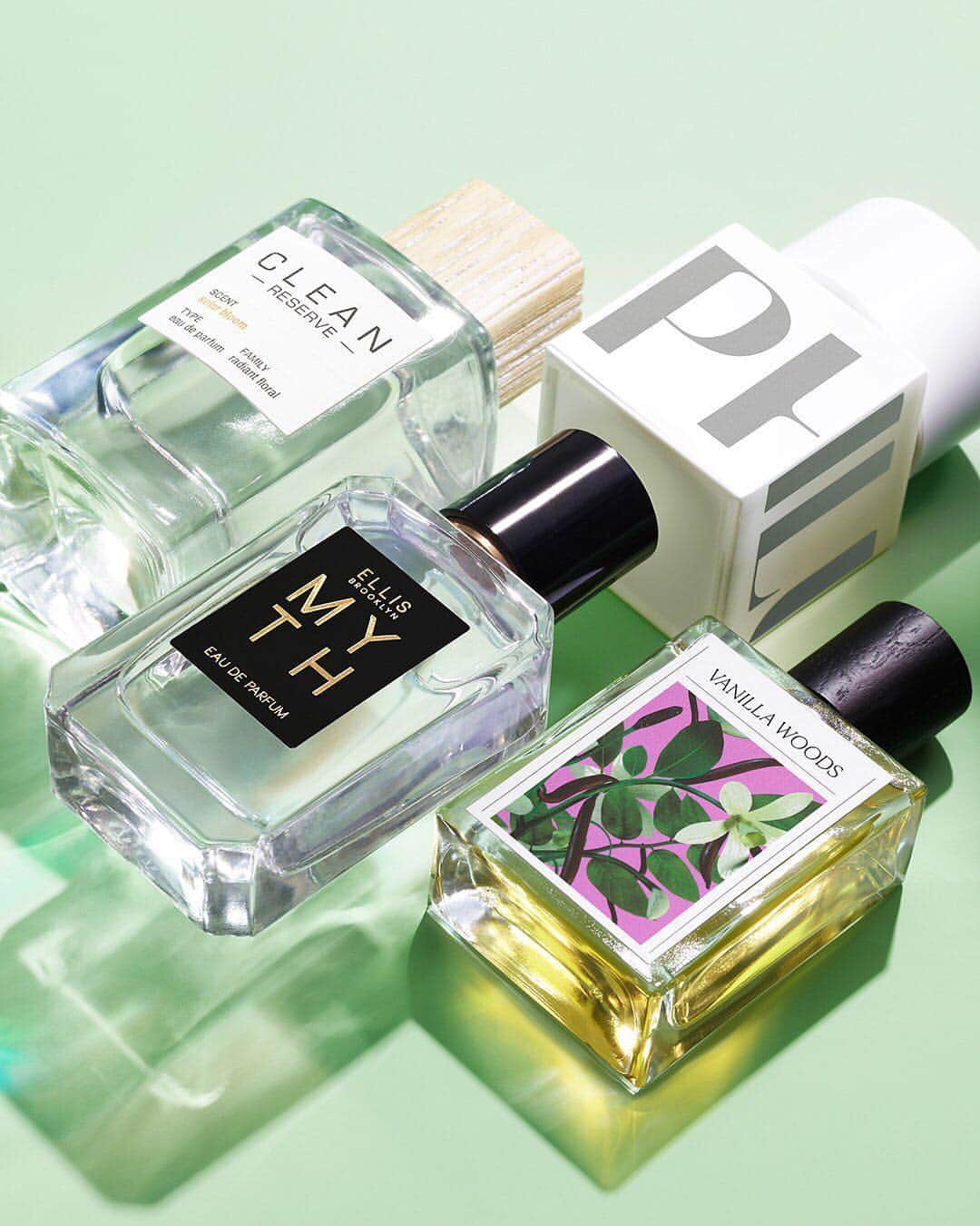のインスタグラム：「Put some spring in your spritz with these bestselling #CleanAtSephora fragrances 💚 . . . @CLEANBeauty_Collective @PHLUR @The7Virtues @ELLISBROOKLYN」