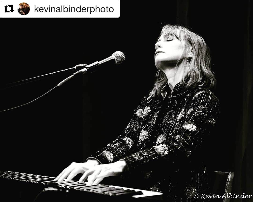 アリシア・ウィットさんのインスタグラム写真 - (アリシア・ウィットInstagram)「thank you @kevinalbinderphoto for being at my #nyc show last month! about to head to first rehearsal for my may tour - grateful to see these photos and getting so excited to do my favorite thing in so many cities. if you’re wondering which cities, check out the link in my bio for schedule and tickets - a few cities still to be added, too! ❤️ #forloveofmusic #grateful #connection  #Repost @kevinalbinderphoto with @get_repost ・・・ Had a fantastic time getting to see the lovely and multi-talented Alicia Witt, (@aliciawitty ) performing at City Vineyard,  NYC.  A great actress and equally good singer-songwriter.  It was a great Valentine's day dinner with Lori! #concert #singersongwriter #keyboard #cityvineyard #music #musicphotography #blackandwhite #redhair #aliciawitt #valentines #15000daysofmay」3月26日 0時38分 - aliciawitty