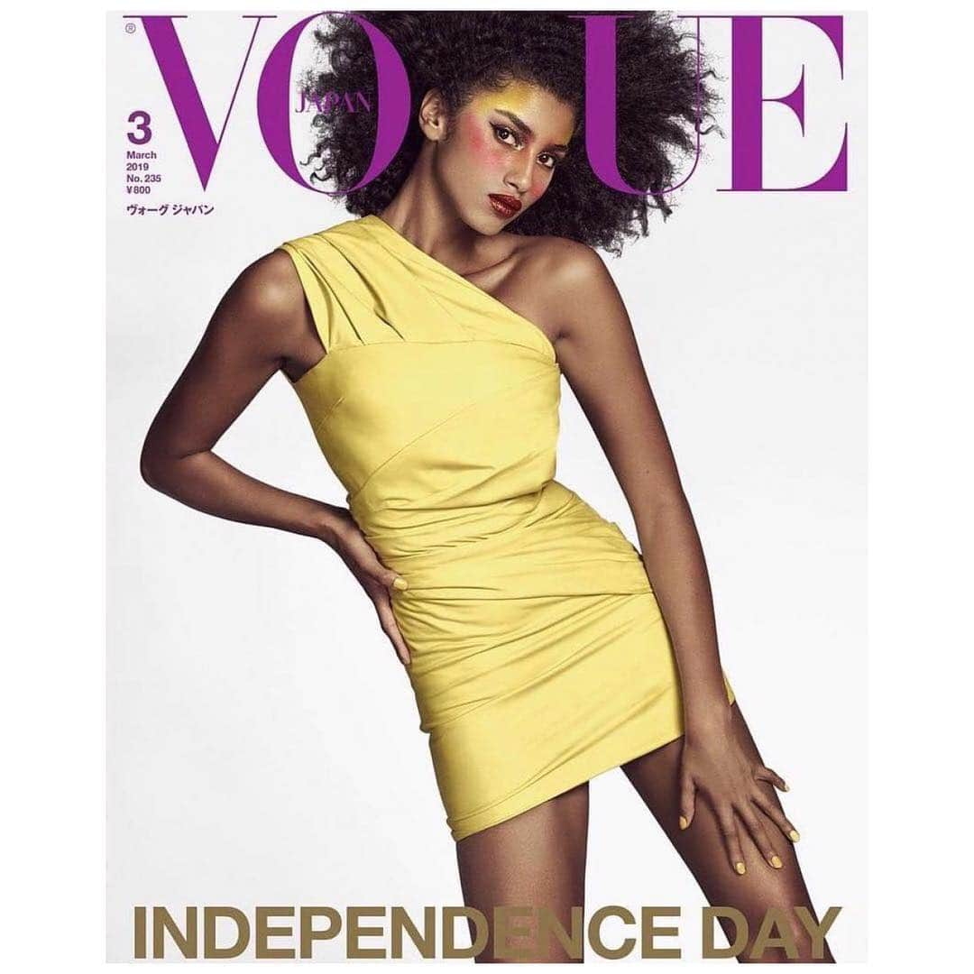 ジャンニヴェルサーチさんのインスタグラム写真 - (ジャンニヴェルサーチInstagram)「@imaanhammam in a draped nappa leather mini dress from the #VersaceSS19 runway on the cover of @voguejapan. #VersaceEditorials _ Photography: @luigiandiango Styled by @anna_dello_russo」3月25日 16時16分 - versace