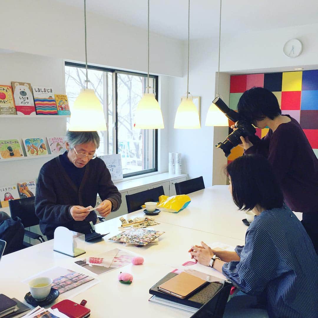 ブロンズ新社のインスタグラム
