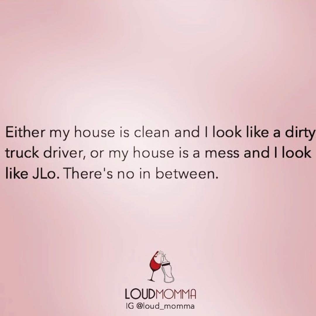 Average Parent Problemsさんのインスタグラム写真 - (Average Parent ProblemsInstagram)「Do you choose your house or yourself? If I’m honest, I choose myself. Although most of the time, i don’t have time for either! 💁🏻‍♀️Follow the very funny @loud_momma for more!」3月25日 16時25分 - averageparentproblems