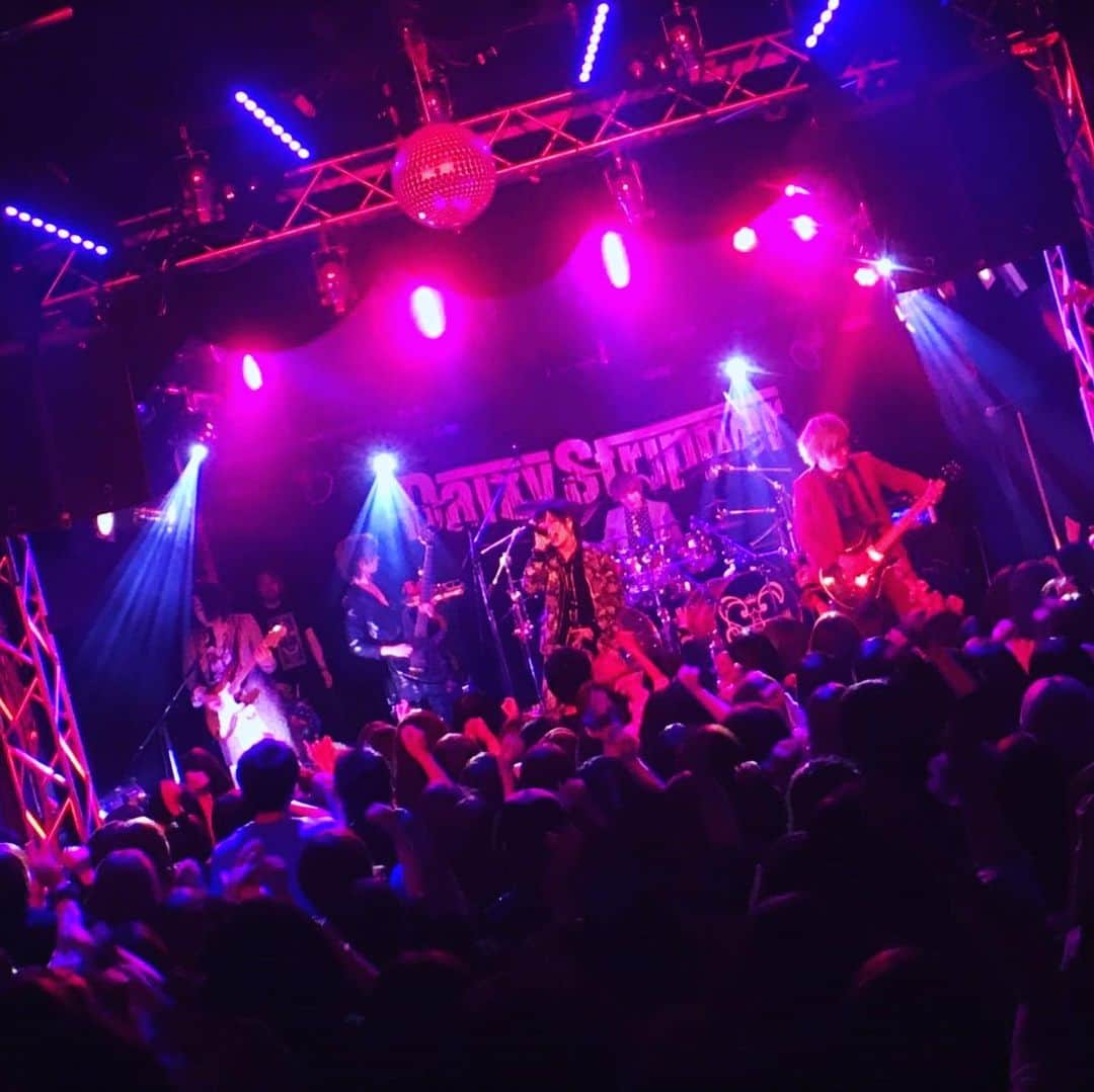 風弥さんのインスタグラム写真 - (風弥Instagram)「2019.3.24.This is DaizyStripper Tour 渋谷REX #daizystripperkazami  #daizystripper #live #v系」3月25日 16時18分 - kazami_daizy