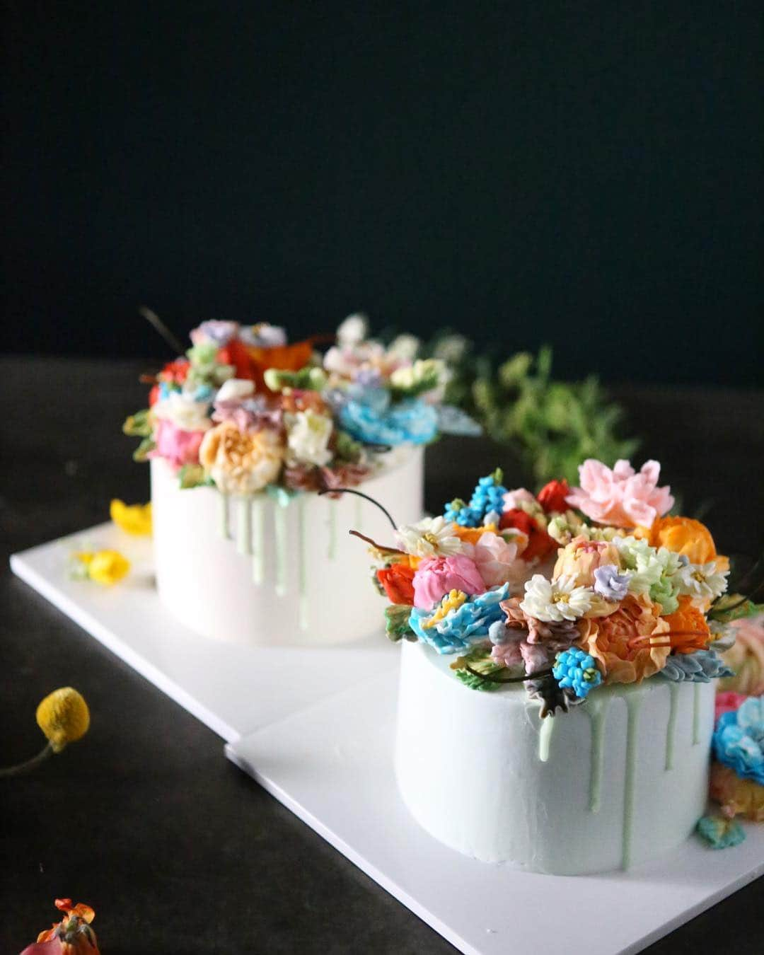 청담 수케이크 (atelier soo)さんのインスタグラム写真 - (청담 수케이크 (atelier soo)Instagram)「ㅡ A- course.  Basic 4 ❣️ ㅡ #flower #cake #flowercake #partycake #birthday #bouquet #buttercream #baking ㅡ www.soocake.com vkscl_energy@naver.com」3月25日 16時37分 - soocake_ully