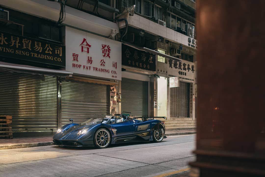 パガーニ・アウトモビリのインスタグラム：「The Zonda 20th Anniversary has reached Hong Kong. It's just amazing.  More to come!  #pagani #zonda #zondahpbarchetta #zonda20 #zonda20anniversary」