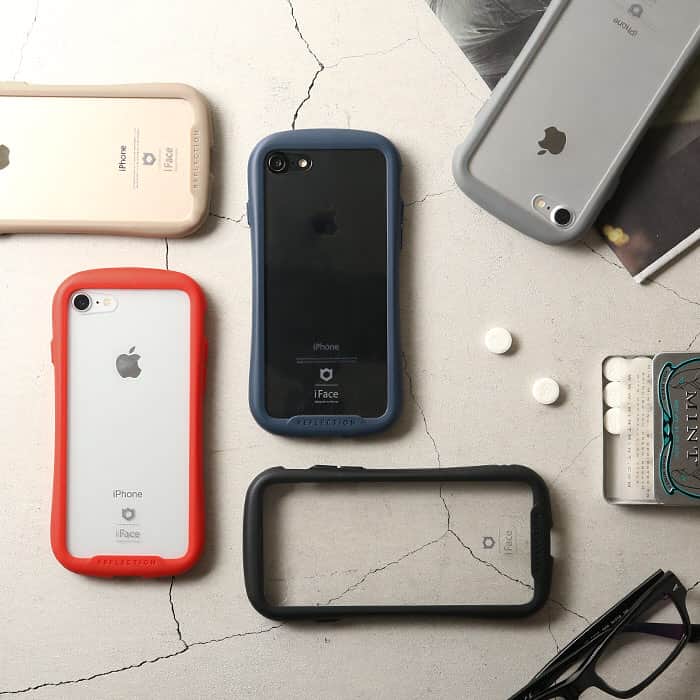 Hamee funさんのインスタグラム写真 - (Hamee funInstagram)「スワイプしてね👉﻿ 透明のiFaceに新機種追加﻿。 iPhoneXS/X、iPhone XS Max 、Phone XR、iPhone8/7に対応しました❗️﻿ ﻿ ▫️背面が透明なガラスのiFace﻿ ﻿ ▫️でも衝撃に強い﻿ ﻿ ▫️強化ガラスとTPUの一体成型﻿ ﻿ ▫️時間がたっても黄ばみにくいクリアケース﻿ ﻿ ▫️美しさと持ちやすさを実現﻿ ﻿ ▫️従来のiFaceと同じようにSラインが持ちやすい﻿ ﻿ ▫️軽い﻿ ﻿ ▫️ショップカードやチェキを挟んでハンドメイド﻿ ﻿ ━━━━━━━━━━━━━━━━━━━﻿﻿ ﻿ 【商品情報】﻿﻿ ﻿﻿ 商品名：iFace Reflection 強化ガラス クリアケース﻿ 対応機種： iPhone 8 / iPhone 7 / iPhoneXS / iPhoneX / iPhone XS Max / iPhone XR﻿ 販売価格：税込3,520円﻿﻿﻿ 発売元 ： Hamee株式会社﻿﻿﻿ ﻿﻿ ━━━━━━━━━━━━━━━━━━━﻿﻿ ﻿﻿ ▼続きはWEBで！▼﻿﻿ https://hameefun.jp/news/4404﻿ ﻿ ﻿@hamee_fun で検索🔍「リフレクション」﻿﻿ ﻿﻿ ━━━━━━━━━━━━━━━━━━━﻿﻿ ﻿ ﻿﻿┏ #hameeマニア﻿﻿ ┗━━━━━━━━━━━━━━━━━━﻿﻿ hamee商品好きさんは「hameeマニア」のハッシュタグを付けて投稿してみてね！ご紹介させていただくかも！﻿﻿ ﻿﻿ ﻿#iface﻿﻿ #アイフェイス﻿﻿ #iphoneケース﻿﻿ #iphone8﻿﻿ #iphone7﻿﻿ #iphonex﻿ #iphonexs﻿ #iphonexsmax﻿ #iphonexr﻿ #iphonecace﻿﻿ #スマホケース﻿﻿ #スマホカバー﻿﻿ #スマートフォンケース﻿﻿ #アイフォンカバー﻿﻿ #アイフォンケース﻿﻿ #クリアケース﻿ #おしゃれさんと繋がりたい﻿ #お洒落さんと繋がりたい﻿ #おしゃれ女子﻿ #おしゃれ男子﻿ #おきがくらぶ﻿ #置き画くら部﻿ #置き画倶楽部﻿ #置き画コーデ﻿ #置き画クラブ #クリアアクセサリー」3月25日 18時11分 - hamee_fun