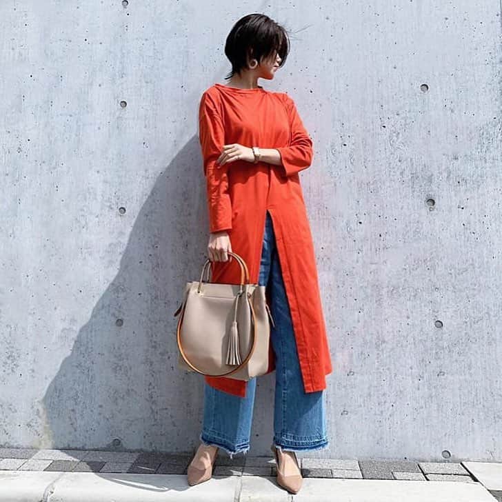 Locariのインスタグラム：「【待ちに待った桜の季節到来！心踊る美しい色を纏ってお花見に出かけてみてはいかがでしょうか♡】 photo by　@raimumama88 さん . . #ファッション #おしゃれ #服 #今日のファッション #今日のコーデ  #今日の服 #着回し #着回しコーデ #着回し術 #ワンピ#デニム  #大人コーデ #大人可愛い #カジュアル  #gu#fashion #ワントーンコーデ #春コーデ #シンプルコーデ #プチプラコーデ」