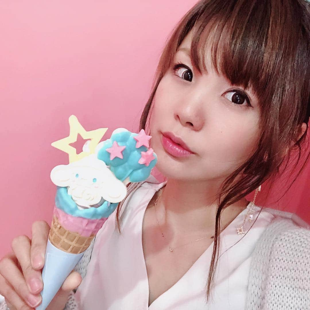 長谷川真美さんのインスタグラム写真 - (長谷川真美Instagram)「🍦💕 ・ かっ可愛すぎる😍❤️ #eddysicecream @eddys_ice_cream_  今月は #シナモロール だよ〜✨ ・ #hub_eddysicecream #PR」3月25日 18時15分 - maami.hase