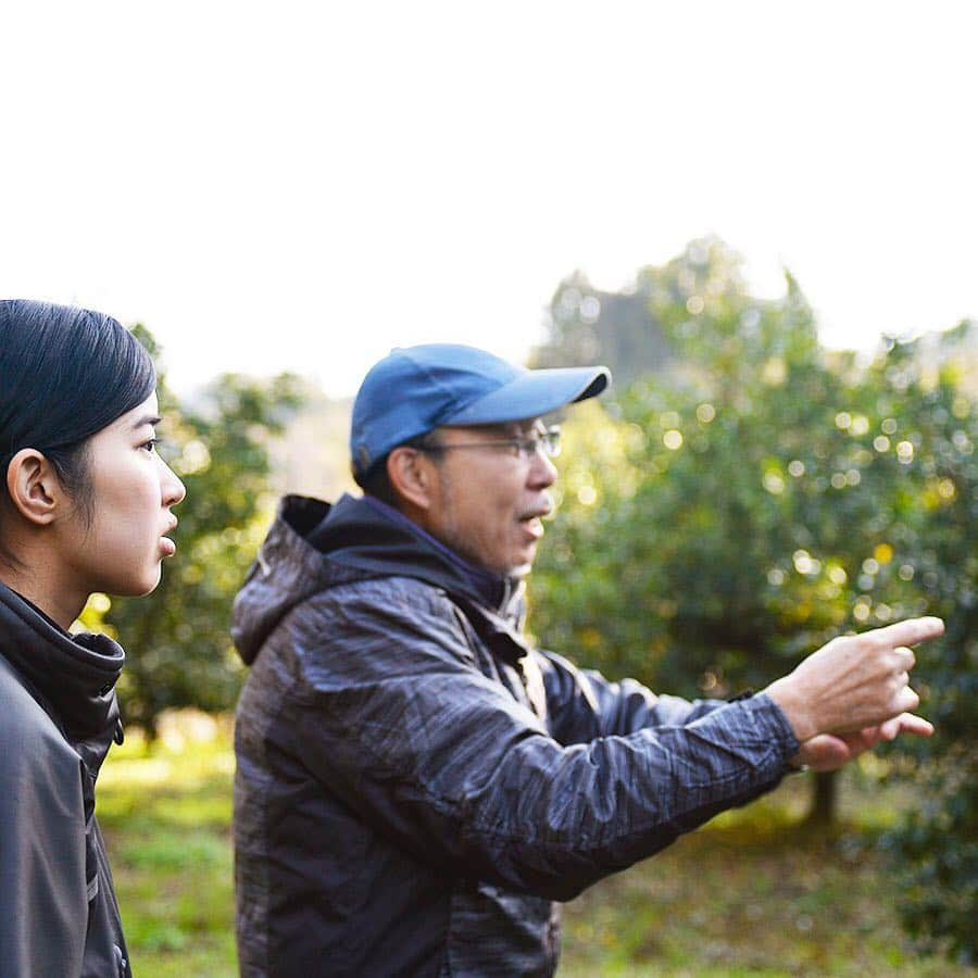 松山油脂さんのインスタグラム写真 - (松山油脂Instagram)「【更新しました】松山油脂とかかわりの深い「柚子」。現在取り組む徳島プロジェクトについての特集ページを更新しました。地域の方々とのふれあいや徳島プロジェクトへの想いをご紹介しています。特集ページはTOPのURLよりご覧いただけます。 #松山油脂 #matsuyama #yuzu #柚子 #ウオッシュアンドケア #washandcare #japan #madeinjapan #徳島 #佐那河内村」3月25日 18時36分 - matsuyama_official