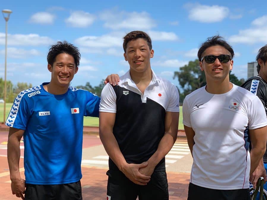 荒井陸さんのインスタグラム写真 - (荒井陸Instagram)「✔️ 日本の左サイド🤜🇯🇵🤛 明日からワールドリーグ始まります！ 応援よろしくお願い致します。 - #水球#ポセイドンジャパン#左サイド#トリオ #足立聖弥#稲場悠介#人気の2人#イケメンって言われる#らしい #二人ともクセ強め#でも最強#そんで最高#3150」3月25日 18時42分 - a2desu