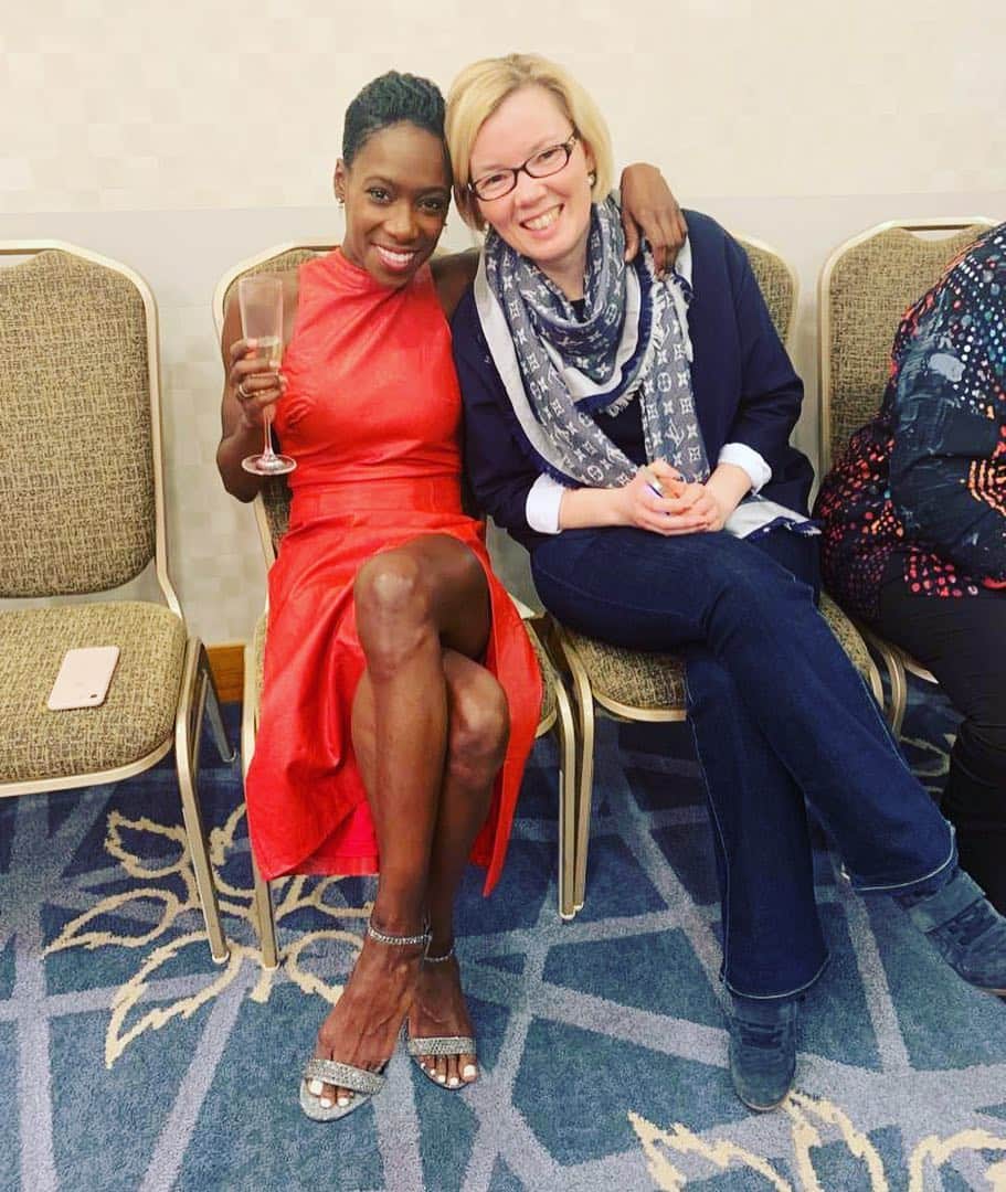 ヴァネッサ・ジェームスのインスタグラム：「This amazing woman took such good care of me last week, and not to mention the entire French Team! Thank you. ❤️ @emmarabbe」