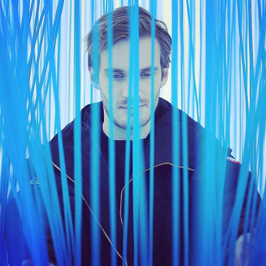 ピューディパイのインスタグラム：「Blue spaghetti boi」