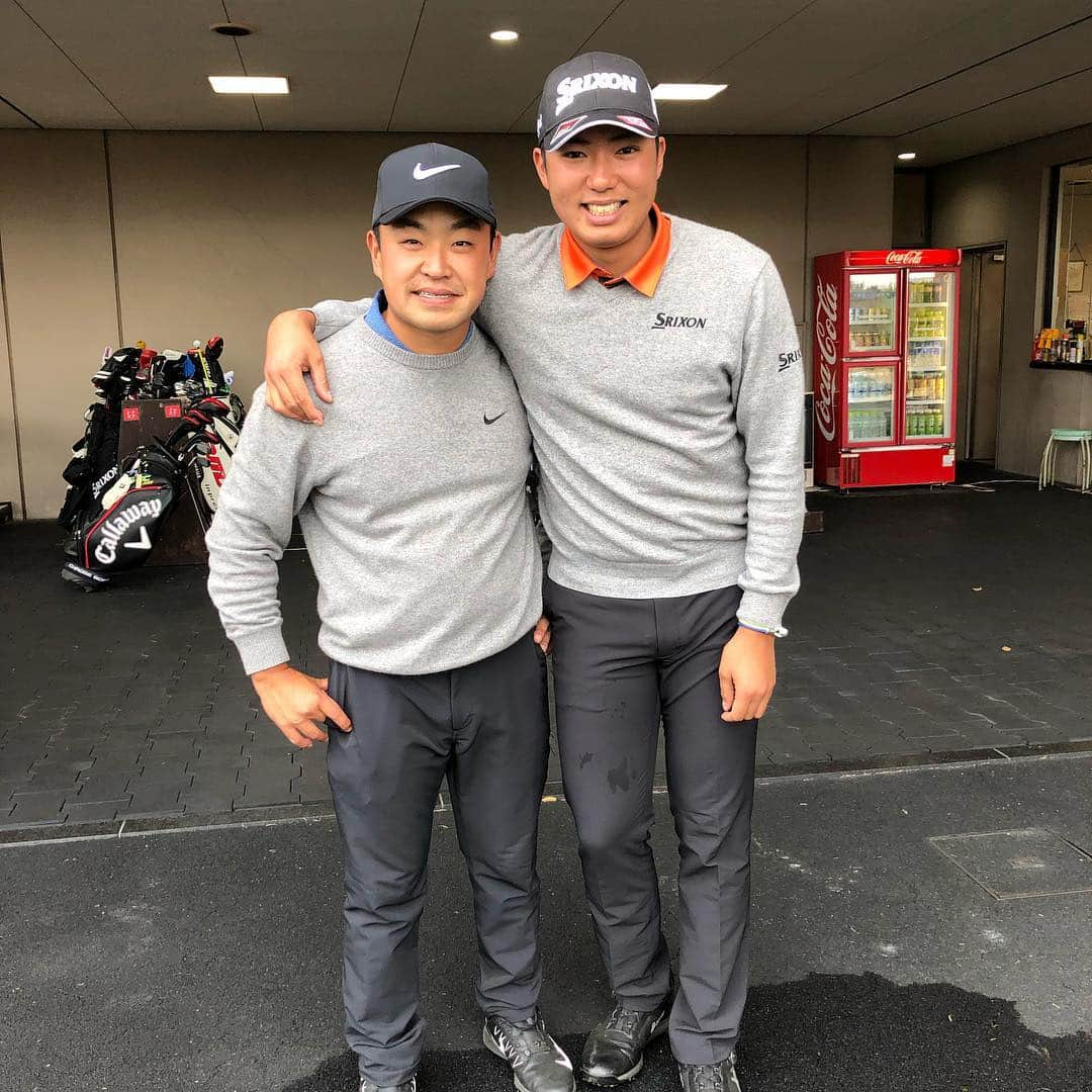 出水田大二郎さんのインスタグラム写真 - (出水田大二郎Instagram)「山口オープンプロアマ！ 丸かぶり！🏌️‍♂️😩💦 #時松隆光 #源蔵#山口オープン#プロアマ #ゴルフ男子#ゴルフ女子#プロゴルファー」3月25日 19時22分 - dai26insta