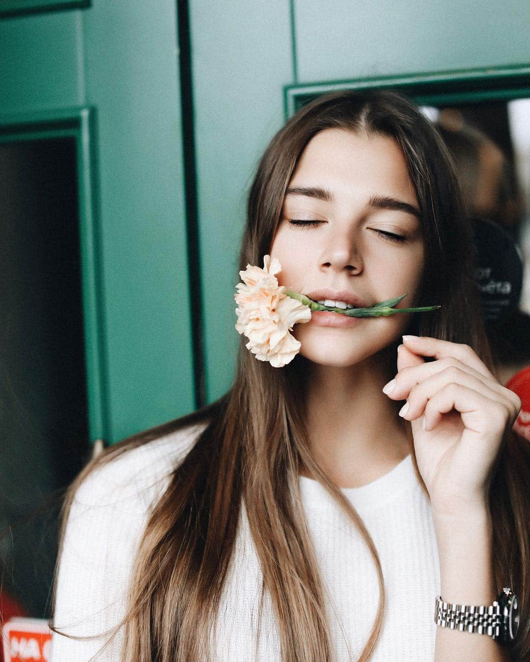 アレクサンドラ・ソルダトワさんのインスタグラム写真 - (アレクサンドラ・ソルダトワInstagram)「Любите🌸」3月25日 19時33分 - soldy21